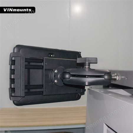 VINmounts®带5/16”18x0.375”螺纹柱-C尺寸 （1.5英寸球头支架）